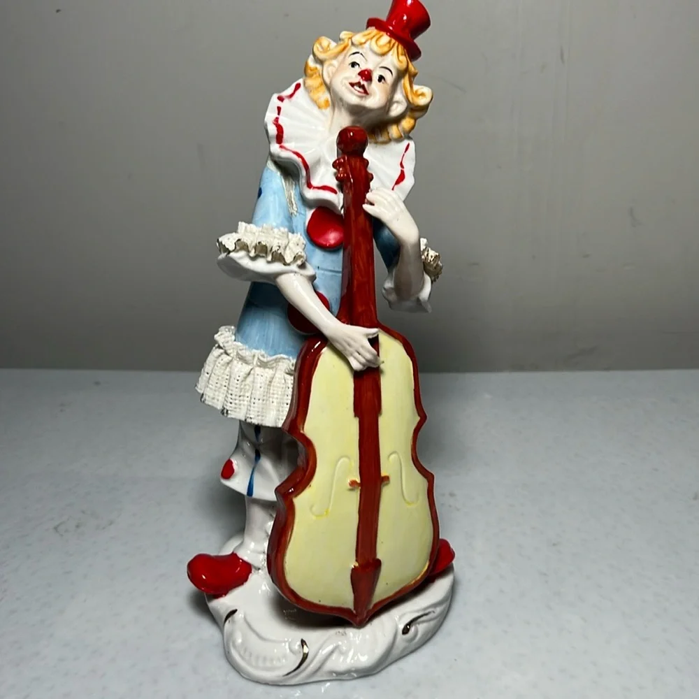 Vintage Ceramic Hand Painted Clown Figurine - Picture 1 of 8
